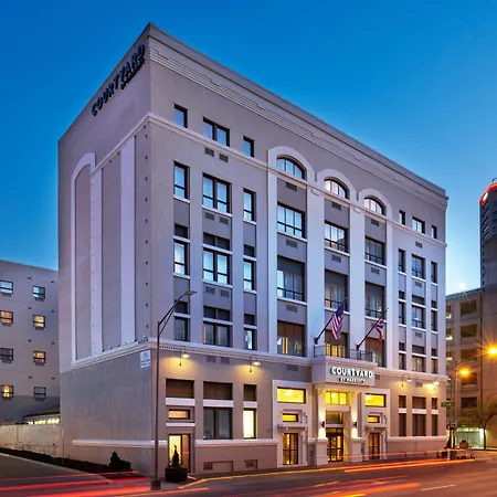 Courtyard By Marriott Columbus Downtown