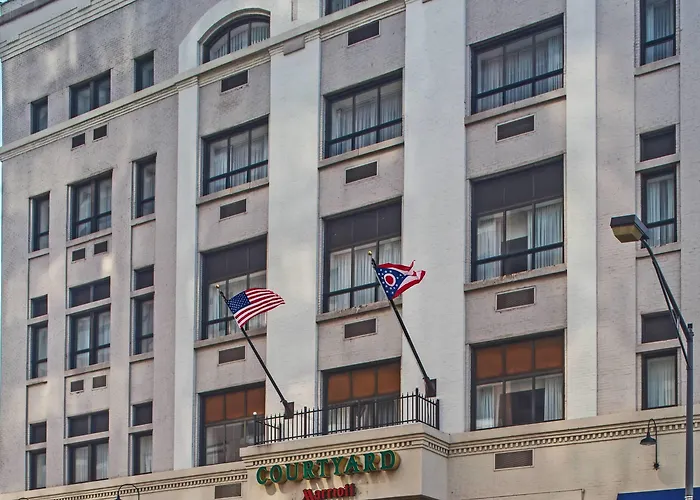 Courtyard By Marriott Downtown 3*