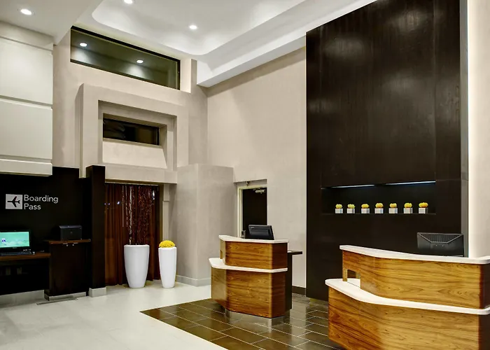 Courtyard By Marriott Downtown Hotel 3*