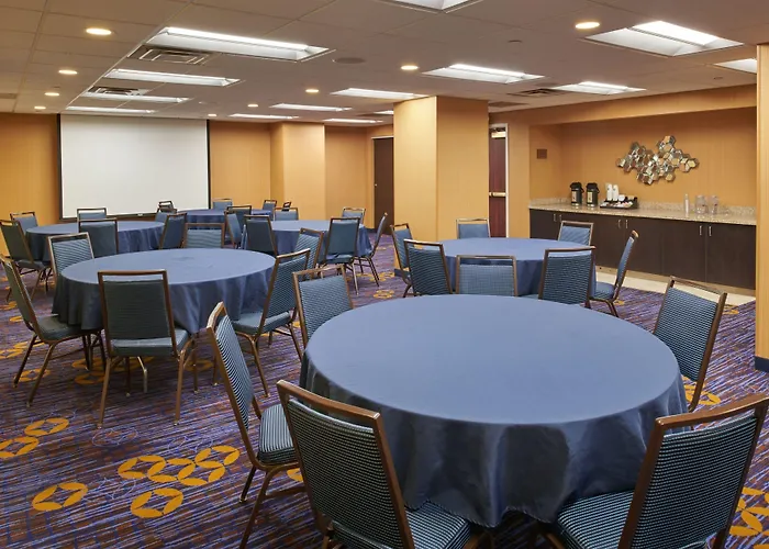 Hotel Courtyard By Marriott Downtown Columbus