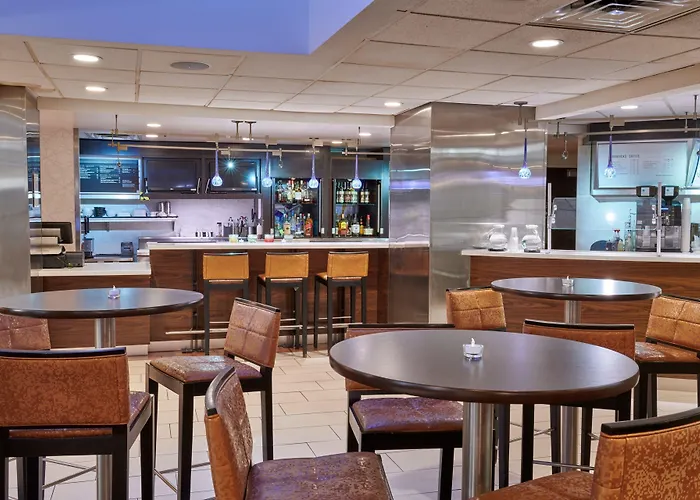 Hotel Courtyard By Marriott Downtown