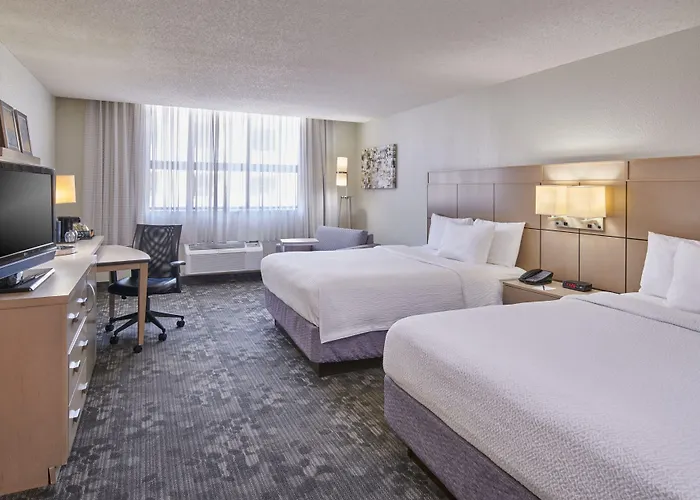 Hotel Courtyard By Marriott Downtown 3*