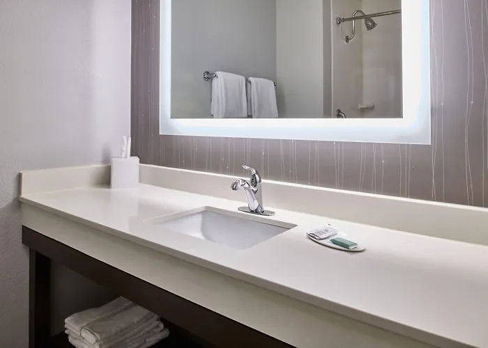 Courtyard By Marriott Downtown Hotel Columbus
