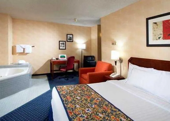 Courtyard By Marriott Downtown Hotel 3*