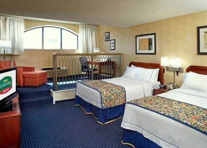 Courtyard By Marriott Downtown Hotel Columbus