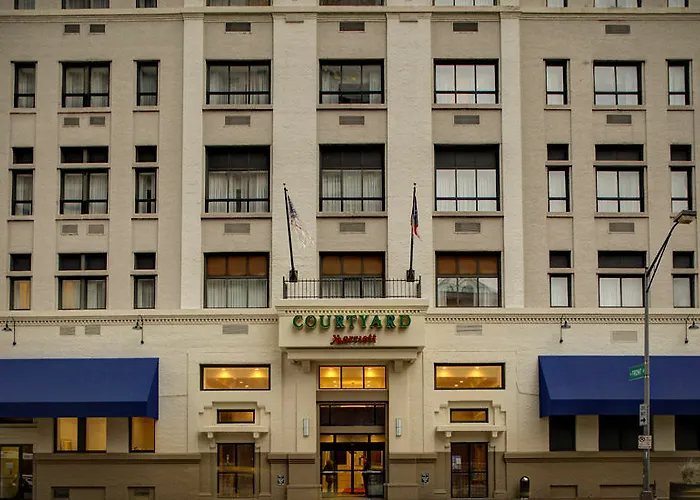 Courtyard By Marriott Downtown Hotel 3*