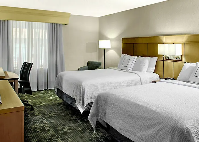 Courtyard By Marriott Downtown Hotel Columbus